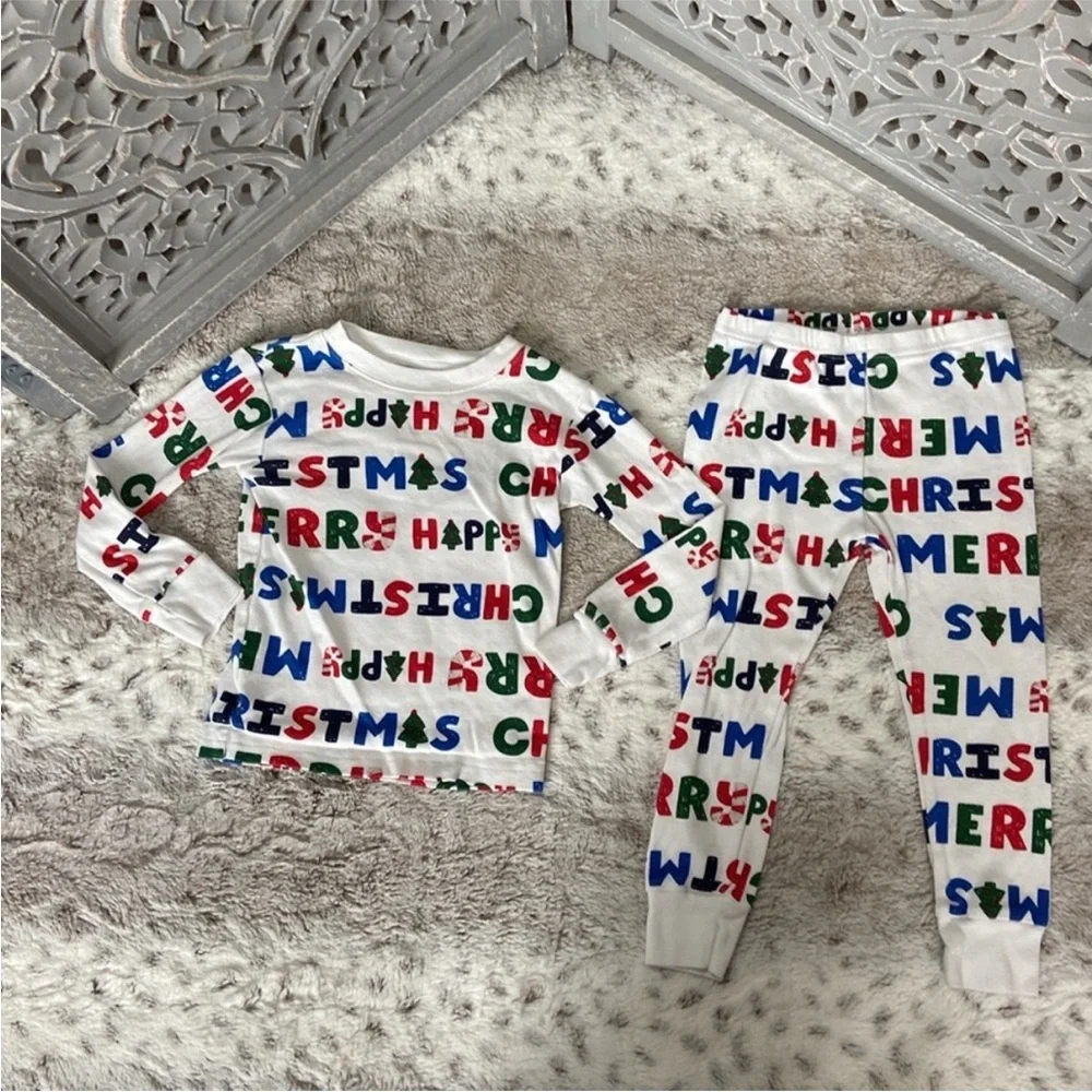 Carter’s Christmas matching set kids size 3T candy cane pajamas holiday winter